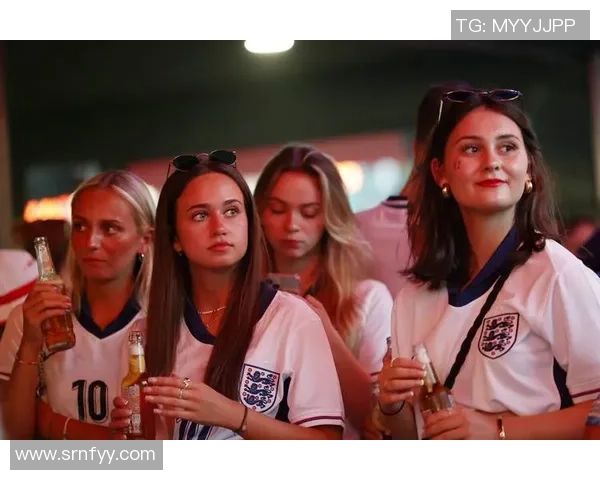 世界杯希腊与美国激战正酣球迷期待精彩对决与历史交锋 世界杯希腊与美国激战正酣球迷期待精彩对决与历史交锋